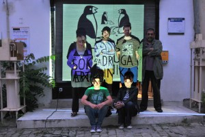 Novi Sad 01.07.2013 art klinika akcija crtanje logoa maskota foto Robert Getel